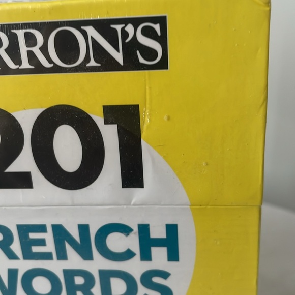 Barrons 201 French words & 291 French phrase flashcards and French dictionary - Picture 9 of 11